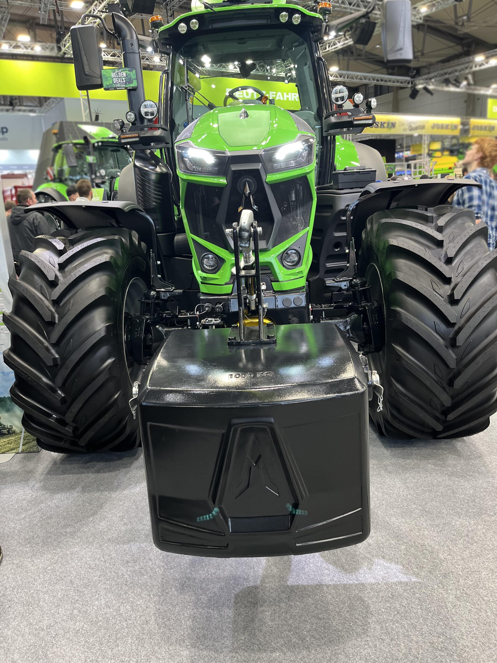 Imagen contrapeso de tractor